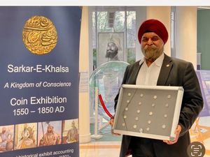 Supporting image for story: Visitors to Wolverhampton exhibition are in the money