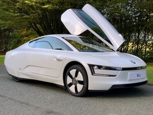 Supporting image for story: Ultra-rare Volkswagen XL1 heading to auction
