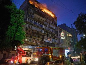 Supporting image for story: Russia launches deadly drone attacks on Ukrainian capital
