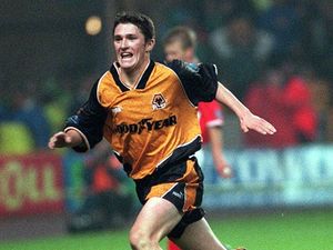 Supporting image for story: Former Wolves and Aston Villa striker Robbie Keane announces retirement