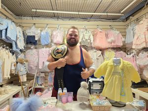 Big Sam visits Bilston Babybox 