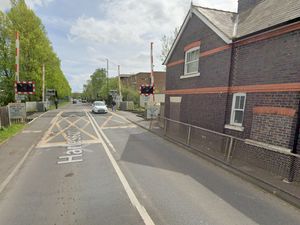 Supporting image for story: Shrewsbury road closure to continue as workers tackle gas leak