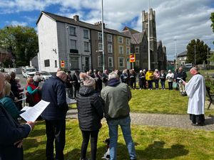 The crowds who turned out for Builth Wells' VE Day service. Image: Cllr Mark Hammond