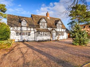 Supporting image for story: Grade II listed 'epitome of village charm' cottage hits the market - for less than you might expect