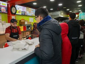 Supporting image for story: Fun West Midlands takeaway offers £1 chicken and chips in return to the “good old days”