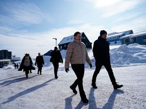 Supporting image for story: Danish PM in Greenland for visit as Trump seeks control