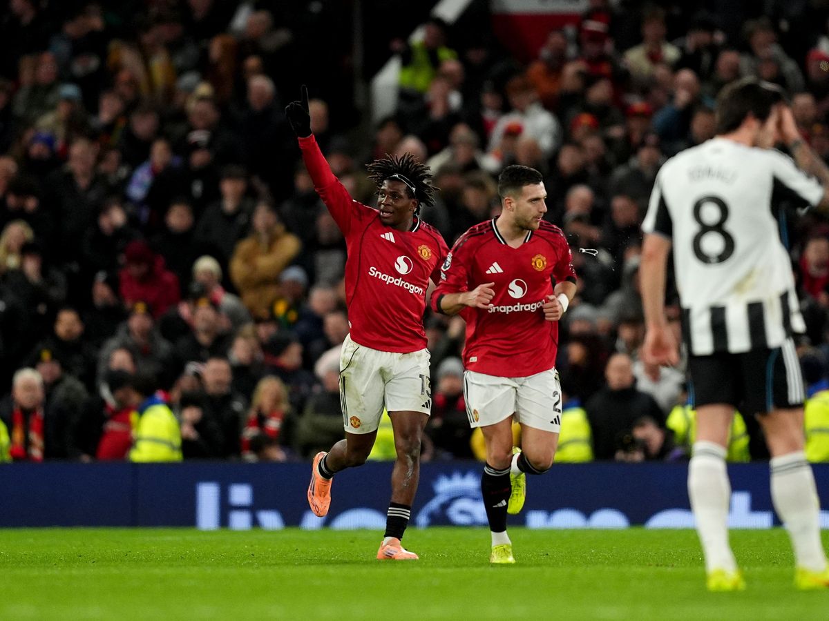 Patrick Dorgu stunner earns Man Utd much-needed Old Trafford win over Newcastle