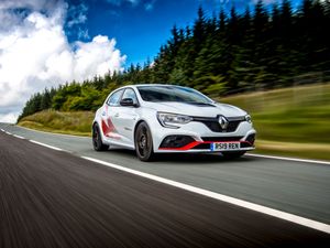 Supporting image for story: First Drive: Renault’s Megane R.S. Trophy-R arrives as a serious hot hatch contender