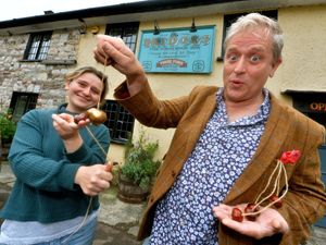 Supporting image for story: Do you have what it takes to be a conker-er at new championships?