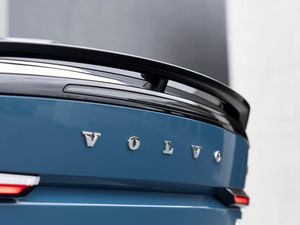 Supporting image for story: Volvo suspends car shipments to Russia