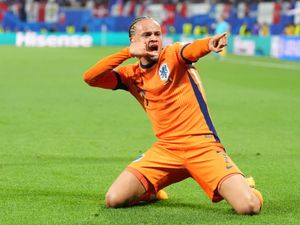 Supporting image for story: Xavi Simons heading to London as Tottenham join transfer chase