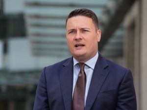 Supporting image for story: Fact check: NHS appointments rise hailed by government is smaller than last year