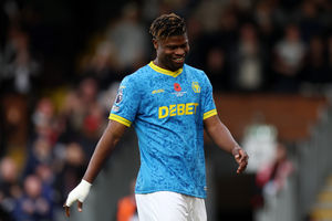 Emmanuel Agbadou of Wolverhampton Wanderers reacts after his team conceded a goal during the Premier League match between Fulham and Wolverhampton Wanderers at Craven Cottage on November 01, 2025 in London, England. (Photo by Dan Istitene/Getty Images)