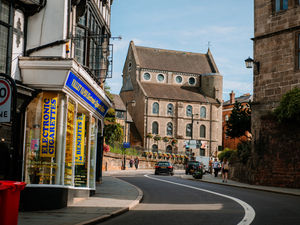 Supporting image for story: Bus lane closure for social distancing to continue