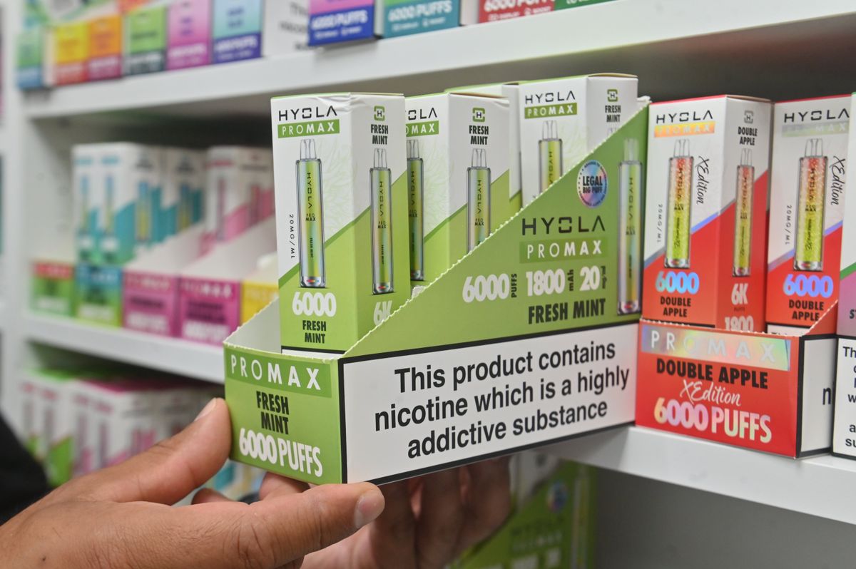 Significant danger to life warning to people stockpiling disposable vapes as shops slash prices ahead of midnight ban