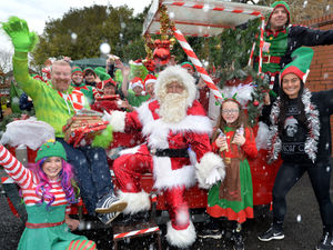 Supporting image for story: Santa and his sleigh visits Dudley streets