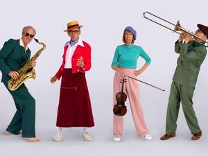 Supporting image for story: Dexy's Midnight Runners cancel 40th anniversary Come On Eileen tour due to motorbike accident