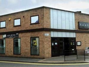 Supporting image for story: Bank Bar applies for hours extension