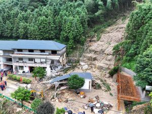 Supporting image for story: 15 killed by mudslide in China amid heavy rain from tropical storm Gaemi