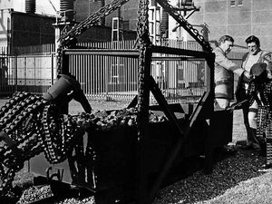 Supporting image for story: Pictures from the past - November 27