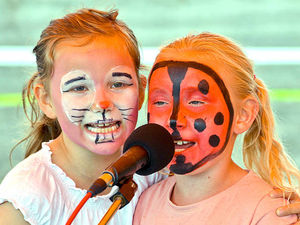 Supporting image for story: Video and pictures: Weather fails to dampen Whitchurch Big Gig spirits