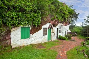 Kinver (Photo credit: AdobeStock)