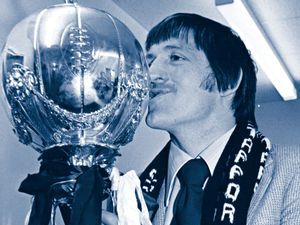 Supporting image for story: Shrewsbury Town goal legend Alf Wood dies aged 74