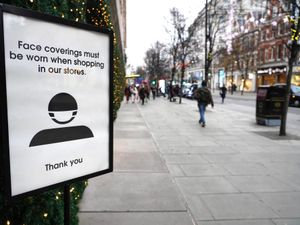 Supporting image for story: Omicron takes toll on retailers on last weekend before Christmas