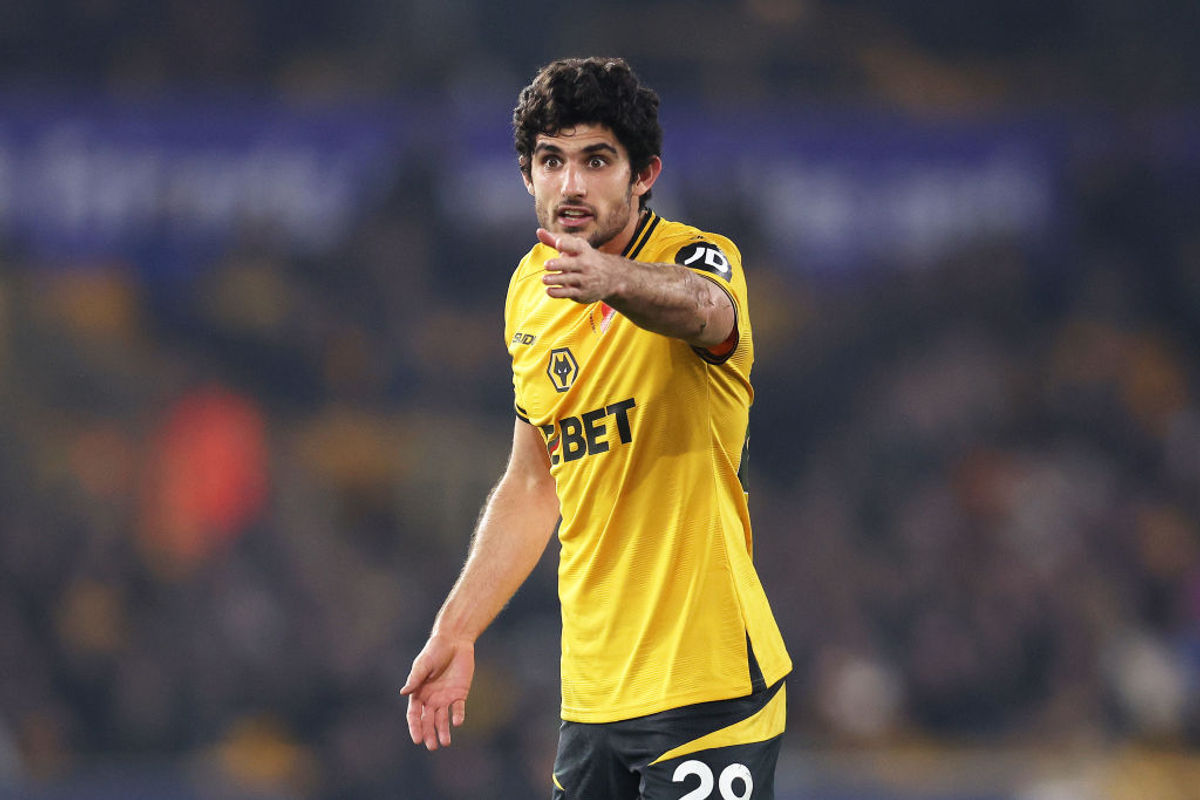 Wolves forward leaves pre-season camp to complete move away
