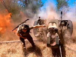 Supporting image for story: Moscow and Kyiv swap prisoners of war as Ukraine marks independence anniversary