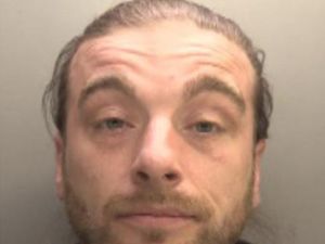 Supporting image for story: Appeal to find Birmingham man wanted on suspicion of stalking