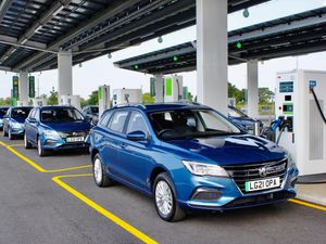 Supporting image for story: New longer-range MG5 EV goes on sale