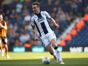 Supporting image for story: Fulham extend contract of West Brom loanee Stefan Johansen
