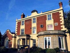 Supporting image for story: Longford House, Cannock