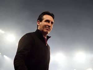 Supporting image for story: Unai Emery delighted with Manchester City performance