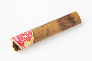 The cigar is expected to fetch more than £1,000