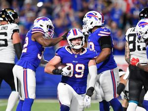 Supporting image for story: Buffalo Bills bulldoze Jacksonville Jaguars to continue perfect start