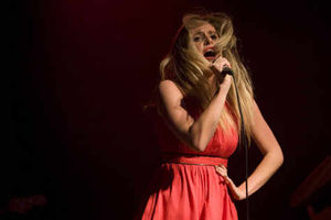 Supporting image for story: X Factor's Diana is pretty in pink