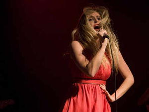 Supporting image for story: X Factor's Diana is pretty in pink