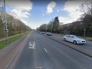 Supporting image for story: Three men injured in Oldbury two-car crash