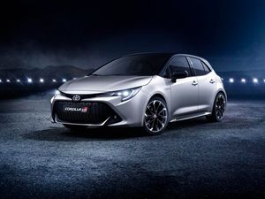 Supporting image for story: Toyota to expand Corolla range with Trek and GR Sport models