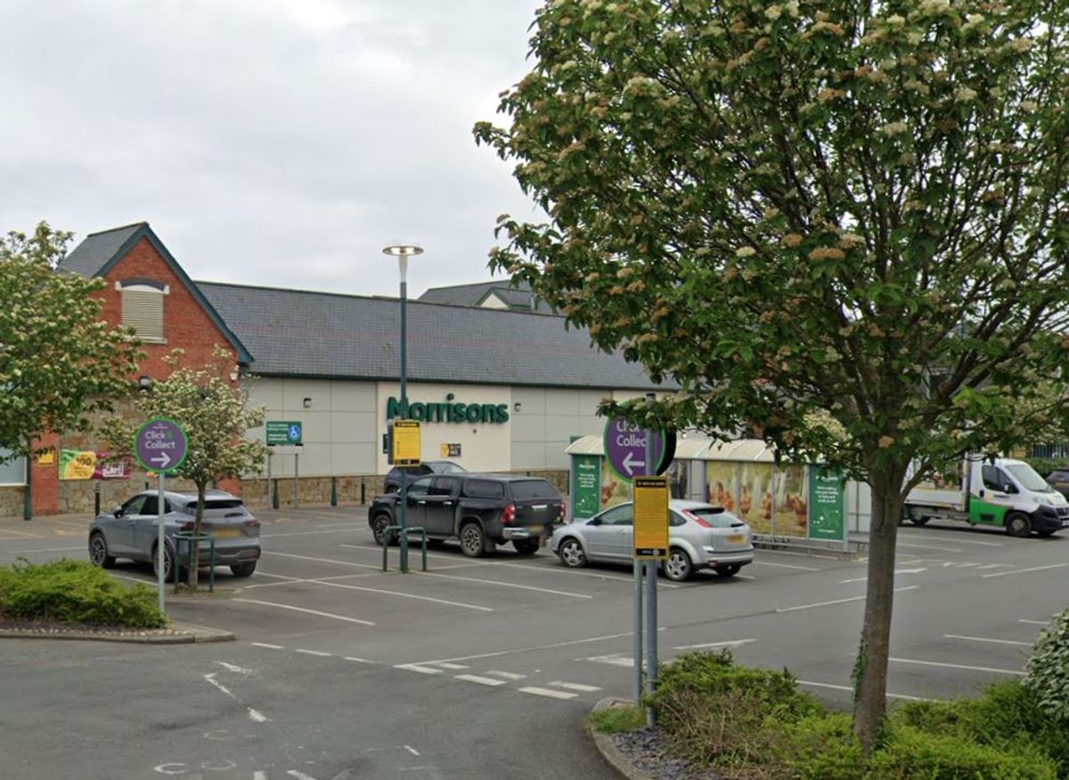 Man arrested after attempted robbery in Welshpool supermarket car park