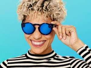 Supporting image for story: Snapchat launches second generation Spectacles
