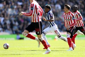 EDITORIAL USE ONLY. No use with unauthorized audio, video, data, fixture lists, club/league logos or 'live' services. Online in-match use limited to 120 images, no video emulation. No use in betting, games or single club/league/player publications