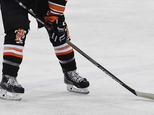 Supporting image for story: Telford Tigers' teen Maisie Gilbert earns GB call-up