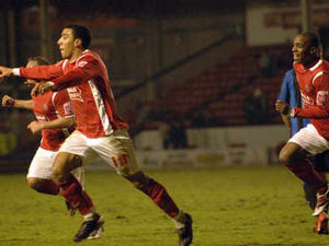 Supporting image for story: Hutchings warning for Deeney