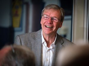 Supporting image for story: Graham Turner delights Wolves fans with trip down memory lane 