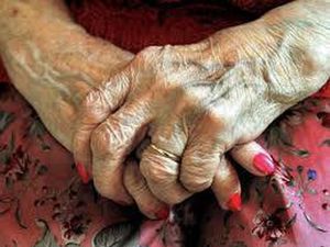 Supporting image for story: Suitcase full of cash stolen in Cannock distraction burglary