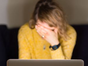 Supporting image for story: More than half of people who acted on social media financial advice ‘lost money’