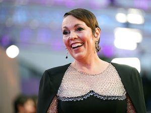 Supporting image for story: Olivia Colman says she would be paid more if she was a man